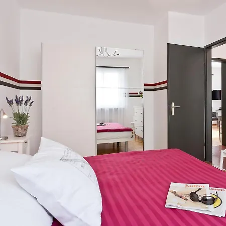 Suite-18 By Interhome *