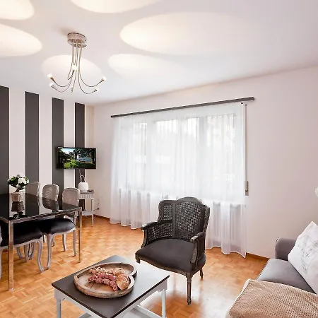 Apartment Suite By Interhome